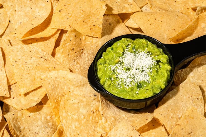 Guacamole & Chips (V) - Small (Half Size)