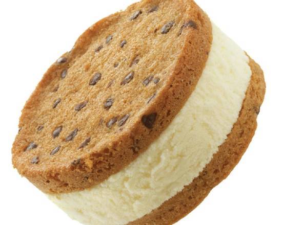 Peppermint ChocChip Sandwich