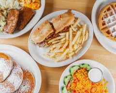 Duke's Restaurant (Country Club Rd)