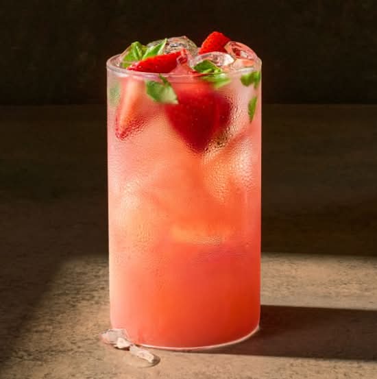 Strawberry Basil Lemonade Fresca