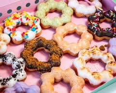 Mee Mochi Donuts & Soft Serve