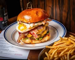 Duke's Burgers (1601 Crystal Dr)