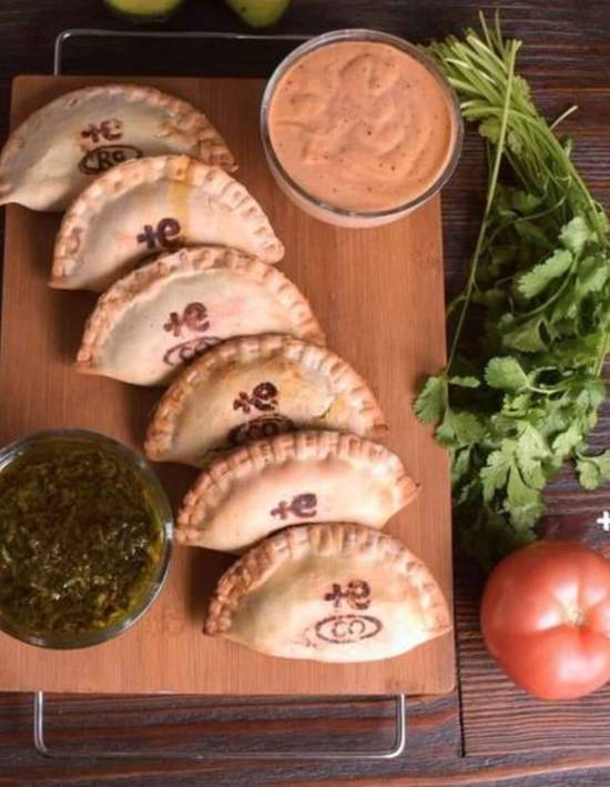 Mas empanadas leones