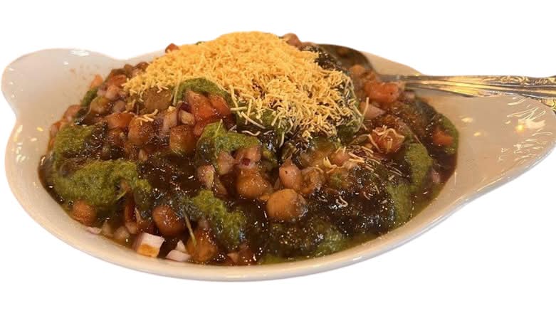 Samosa Channa Chaat