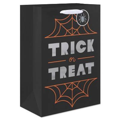 1ct Halloween Medium Gift Bag, Trick or Treat