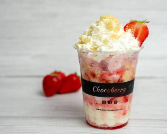 Strawberry Shortbread Sundaes