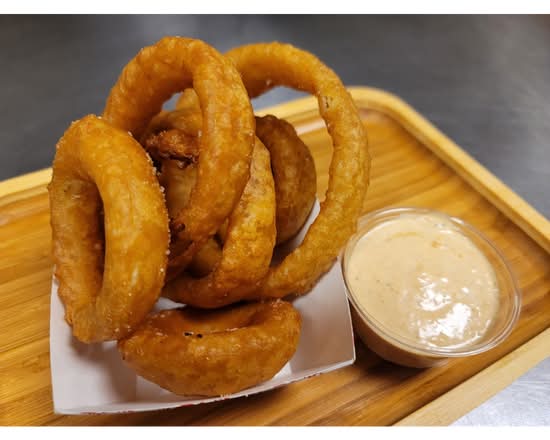 Onion Rings and Bayou Sauce