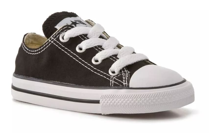 Converse Chuck Taylor All Star Sneaker - Kids' (Black Medium - 6 Toddler)