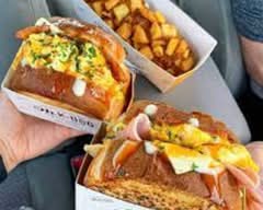 Oh k-dog& egg toast