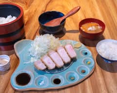 【とんかつとしょうが焼き】ニューベイブ 難波店