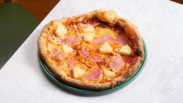 Hawaiian Pizza