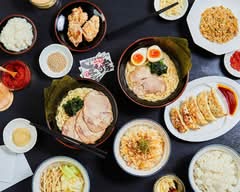 横浜家系ラーメン まくり家 稲沢店 Yokohamaiekeira-men MAKURIYA inazawaten