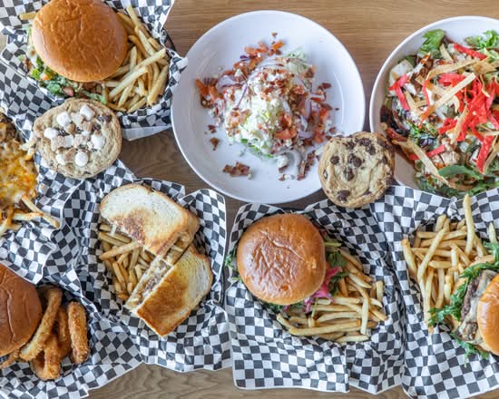 Uptown Burger Fullerton (1101 North Harbor Boulevard)