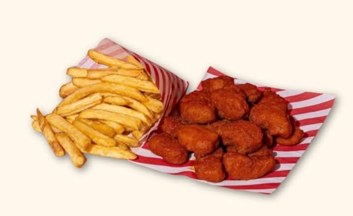 Fridays™ Meatless Frank’s® RedHot Strips & Fries