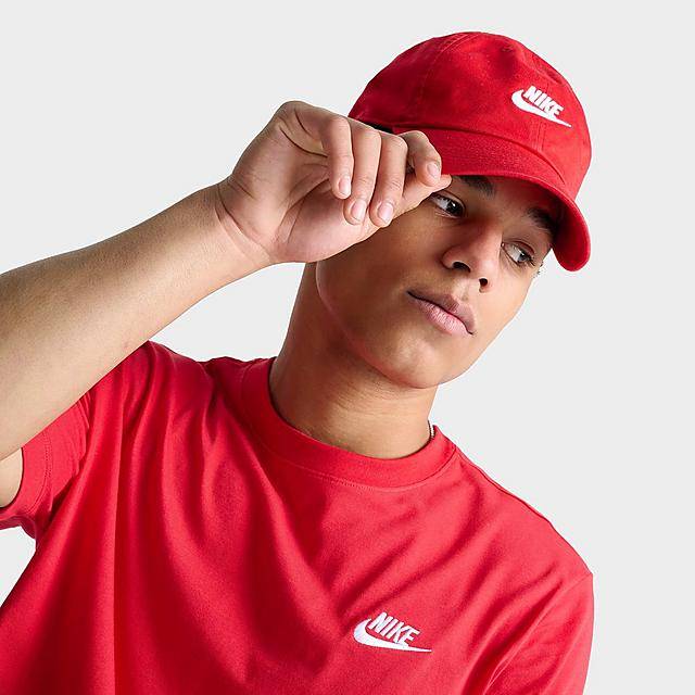 Nike Club Unstructured Futura Wash Strapback Hat (m/l/university red)