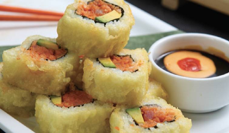 SPICY TUNA TEMPURA ROLL