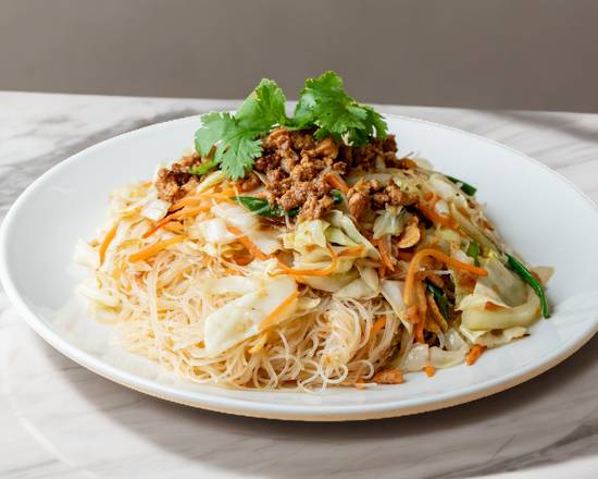 Stir-Fried Rice Noodle with Meat Sauce (台式炒米粉)