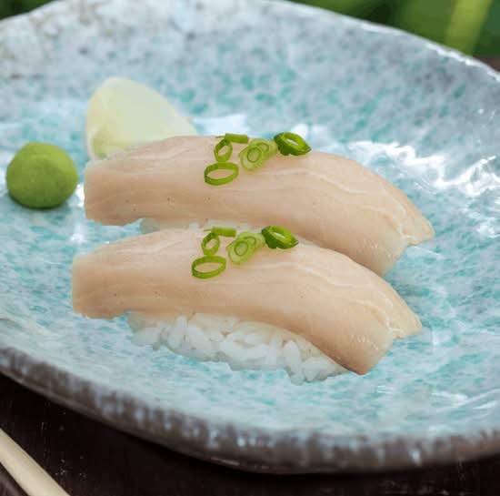 YELLOWTAIL NIGIRI & SASHIMI