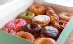 Yum Yum Donuts (618 E St)