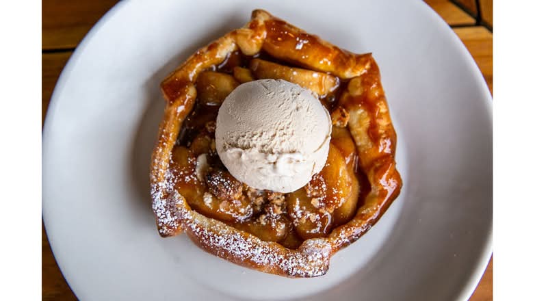 Individually Baked Apple Pie - Vanilla