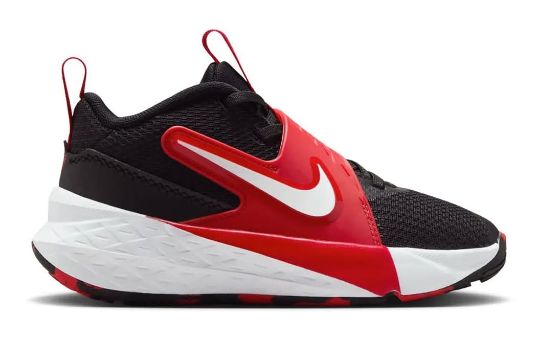 Nike Team Hustle D 12 Sneaker - Kids' (Black/White Medium - 2 Youth)