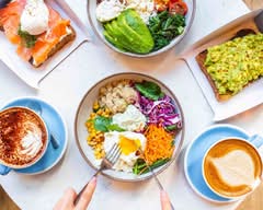 Demóstenes Desayunos y Comidas