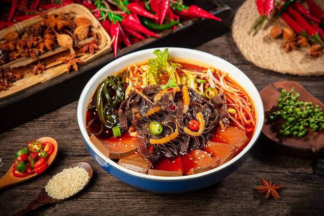 冒毛肚丝 / Signature Szechuan Spicy Hotpot w/ Shredded Tripes