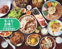 本場韓国家庭料理 チャカン食堂 Korean restrant Chakan Sikdang