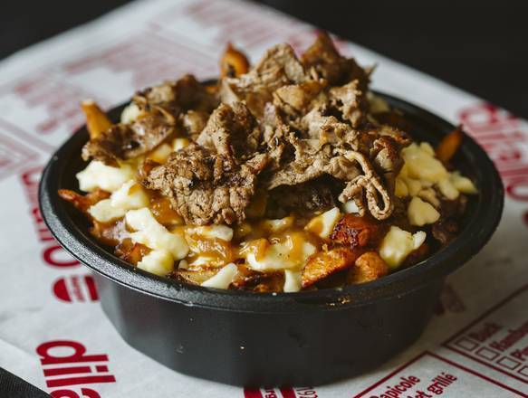 Poutine avec philly steak / Poutine with Philly Steak