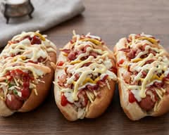 El Sabrosito Hot Dog (2251 Consulate Dr.)