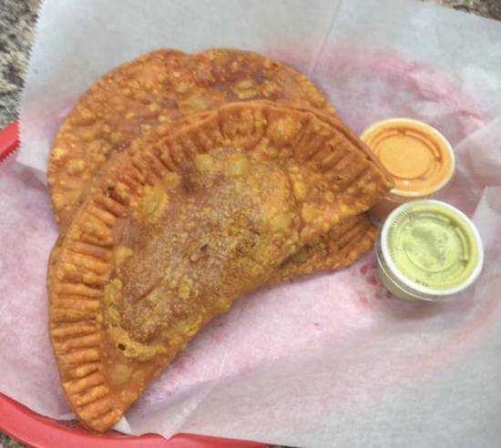 Chicken Empanada (Empanada De Pollo)
