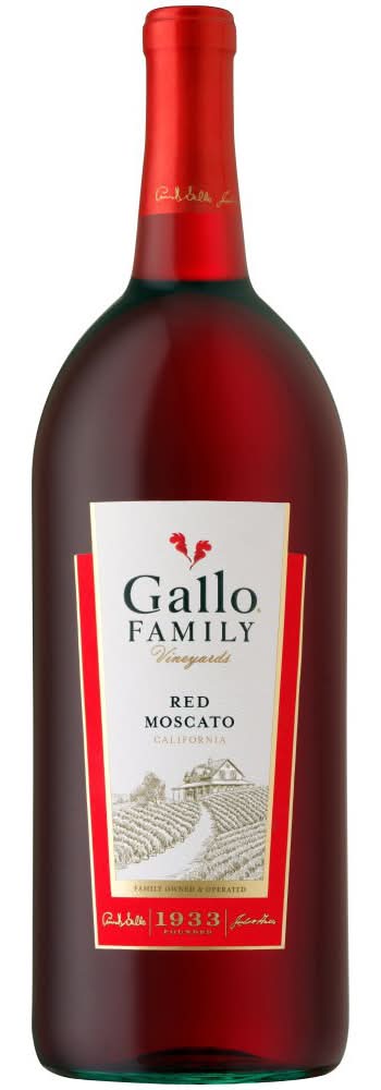Gallo Family California Red Moscato Wine (1.5 L)