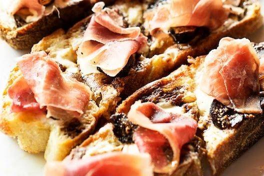 Prosciutto Farm Bread