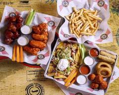 Wings Famous Grill (Multiplaza)