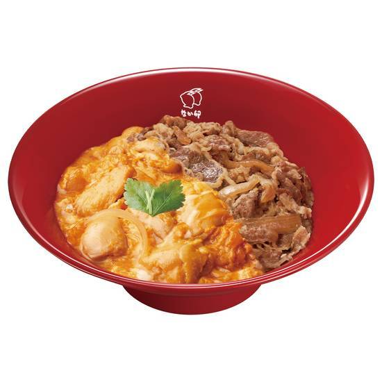 牛あいがけ親子��丼 Gyudon＆Oyakodon (Simmered Chicken & Egg Rice Bowl)