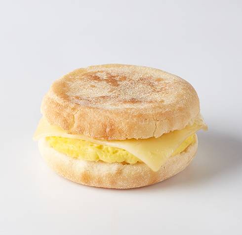 Sandwich déjeuner aux œufs et au fromage