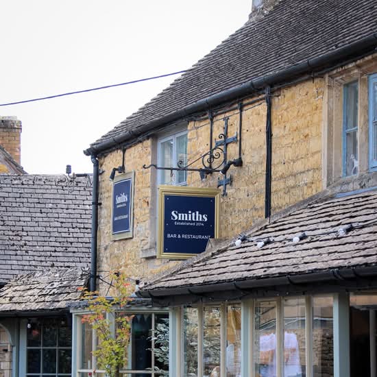 Smith's of Bourton