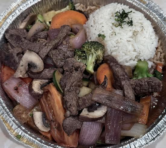 49. Saltado de Carne con Vegetables
