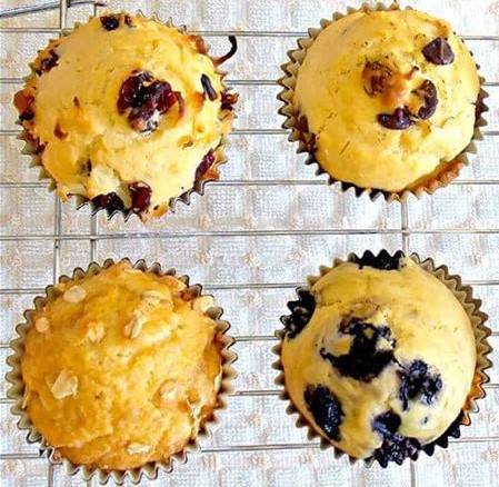 Muffins. Banana walnut,blueberry crumbs,corn,chocolate chips,