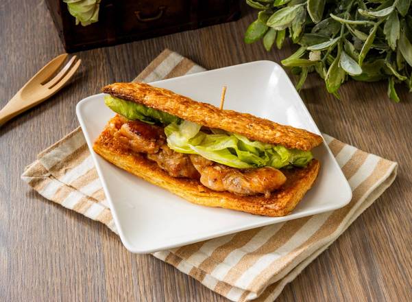 勁辣雞腿歐式燒餅  Spicy  Fried Chicken Biscuits