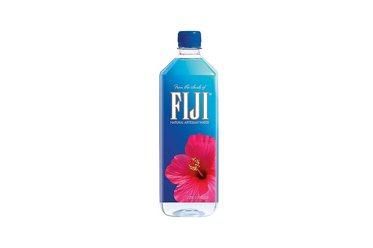 Fiji Water (1L)