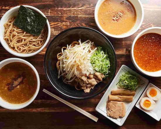 つけ麺 啜るSusuru 背脂魚介豚骨