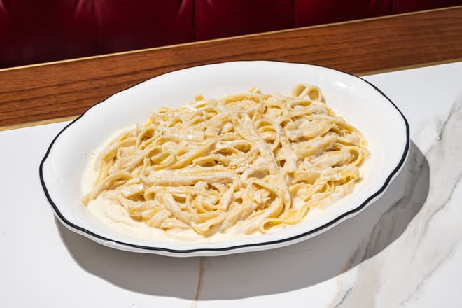 Fettuccine Alfredo