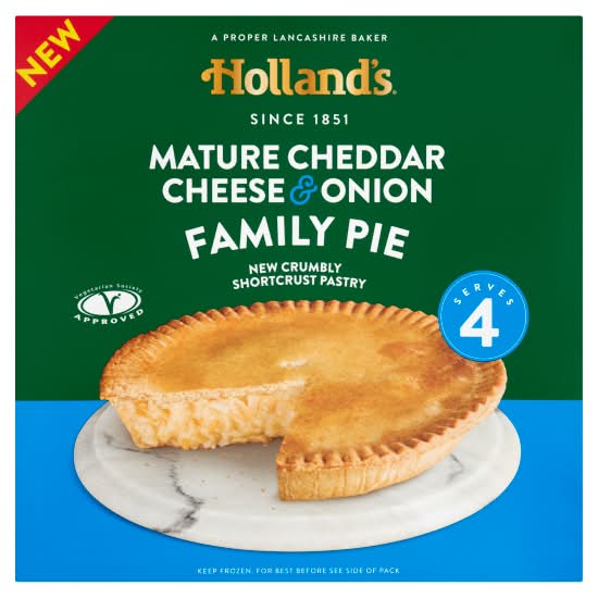 Holland's Mature Cheddar - Cheese - Onion, Family Pie