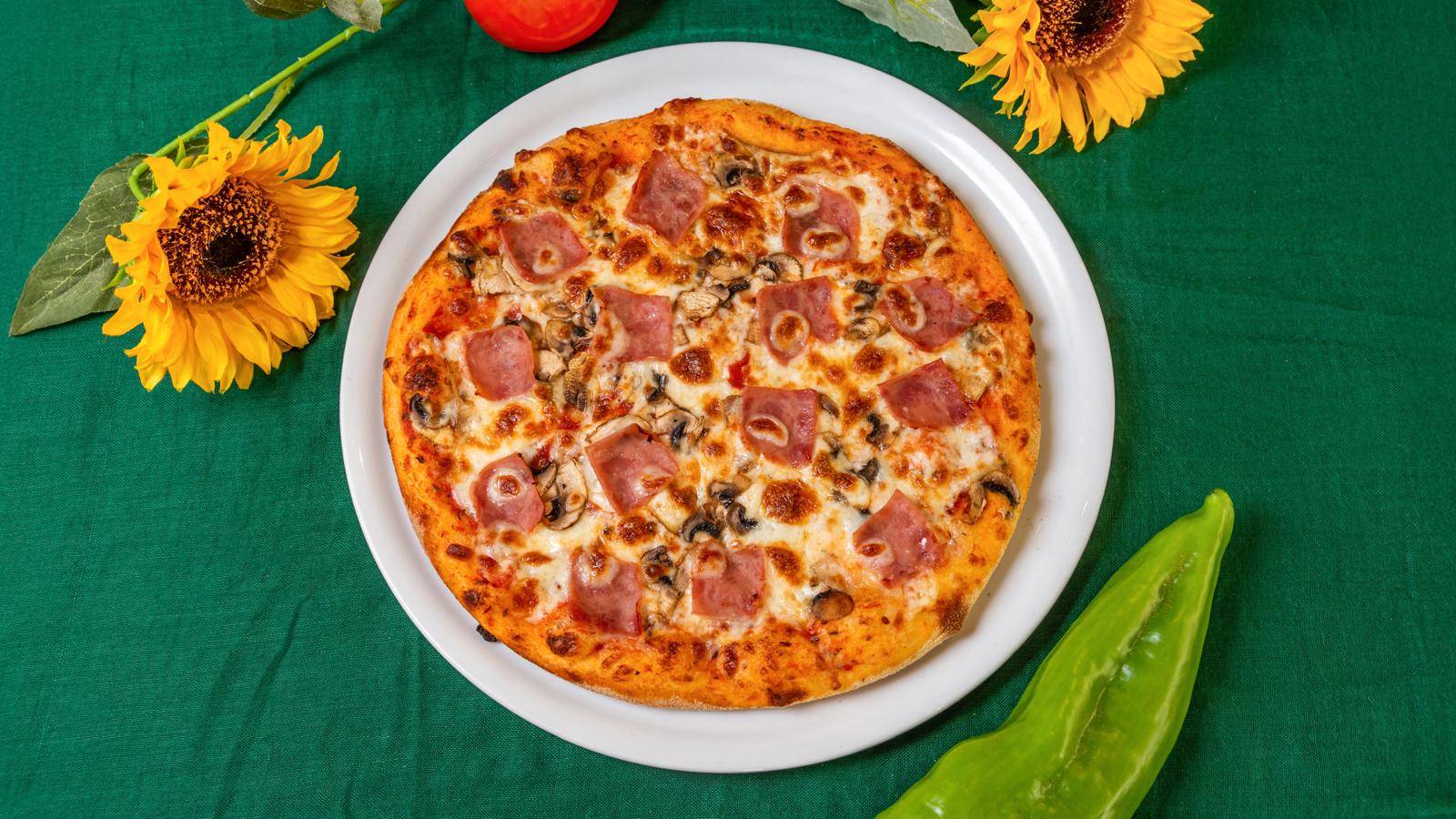 Pizza Reine🍕🧀