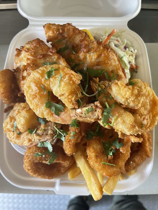 The Blue Fish Kitchen (460 Seaport Ct, Redwood City)