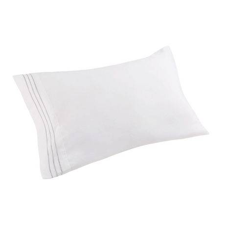 Hometrends Embroidered Luxury Microfibre Pillowcase (Size: King)