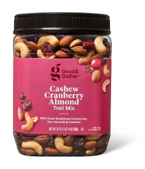 Good & Gather Cashew Cranberry Almond Trail Mix (30 oz)