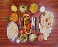 Honkakuindoryourimina (本格インド料理 MINA 新宮店)