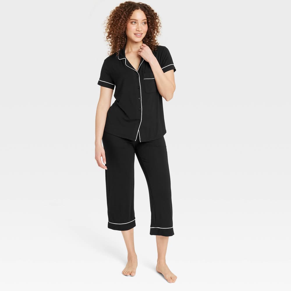 Auden Cloud Knit Short Sleeve Notch Collar Top & Cropped Pants Pajama Set, Women, XL, Black